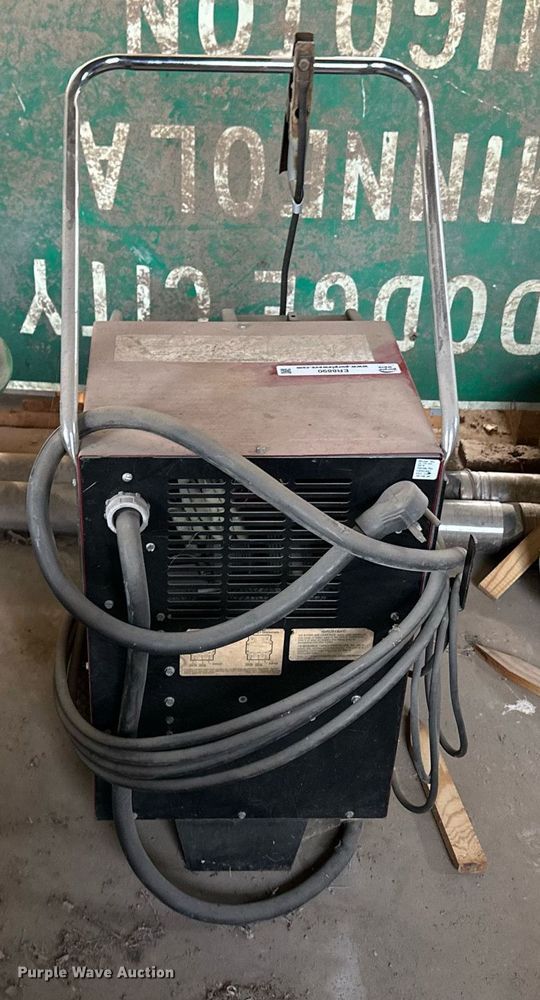 image for item ER8890 1998 Snap On YA5550 plasma cutter