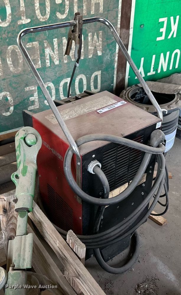 image for item ER8890 1998 Snap On YA5550 plasma cutter