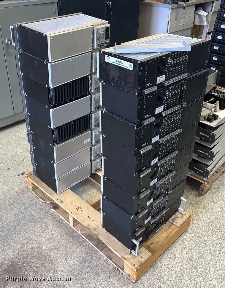 image for item ER8909 (16) Raytheon SNV-12 signal noise voter comparators