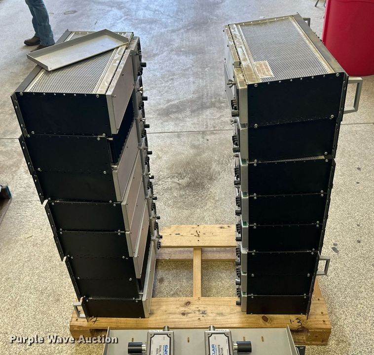 image for item ER8909 (16) Raytheon SNV-12 signal noise voter comparators