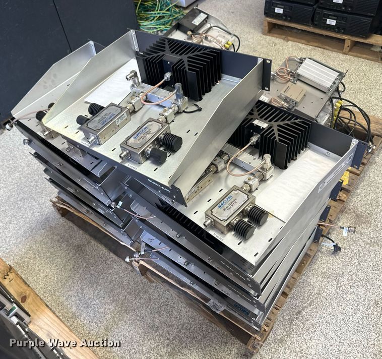 image for item ER8910 (15) Sinclair TC3212 transmit combiners