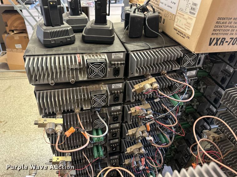 image for item ER8911 (66) Vertex radios