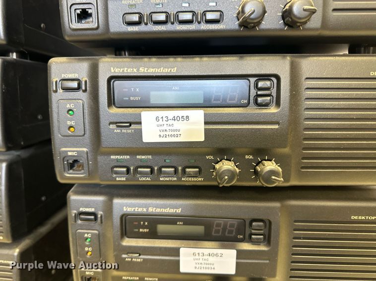 image for item ER8911 (66) Vertex radios