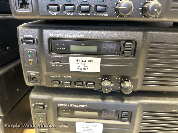 image for item ER8911 (66) Vertex radios