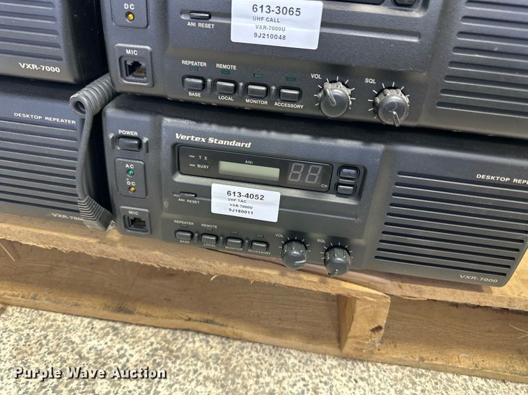 image for item ER8911 (66) Vertex radios