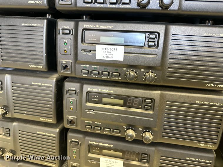 image for item ER8911 (66) Vertex radios