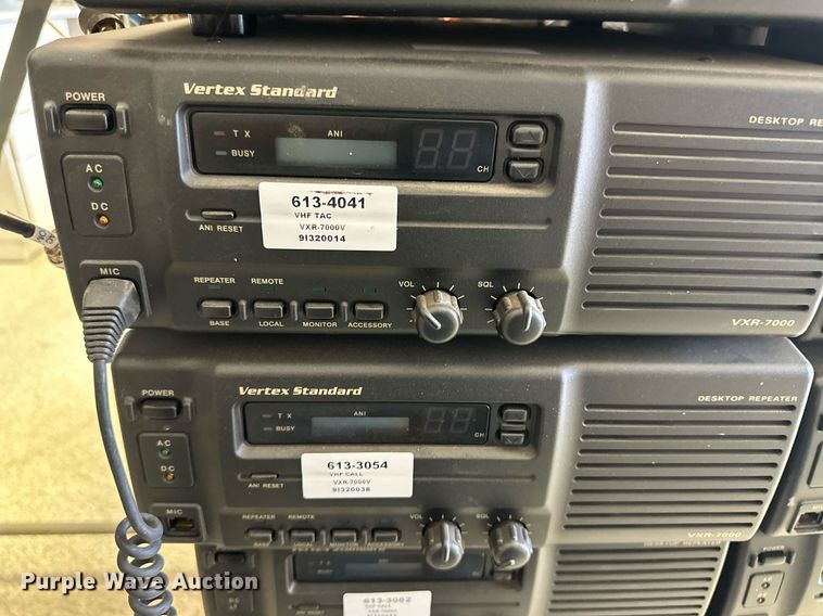 image for item ER8911 (66) Vertex radios