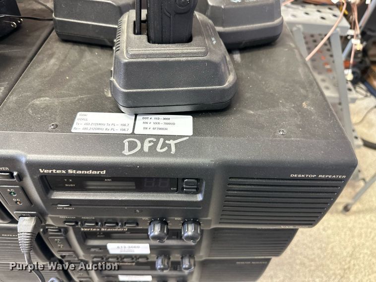 image for item ER8911 (66) Vertex radios