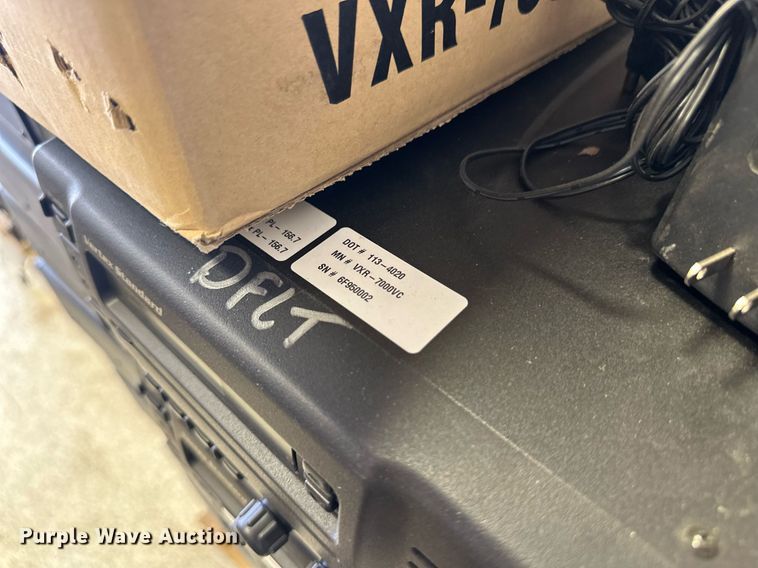 image for item ER8911 (66) Vertex radios