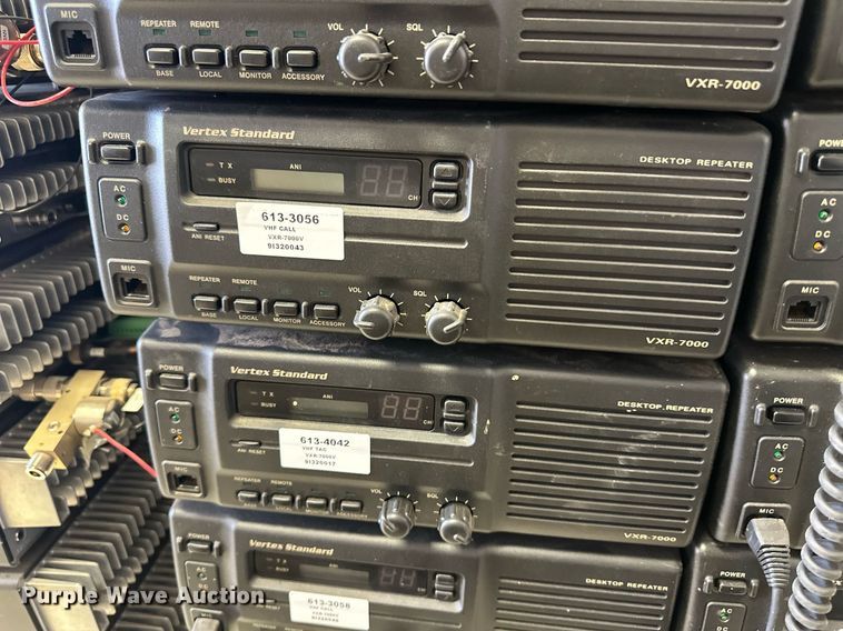 image for item ER8911 (66) Vertex radios