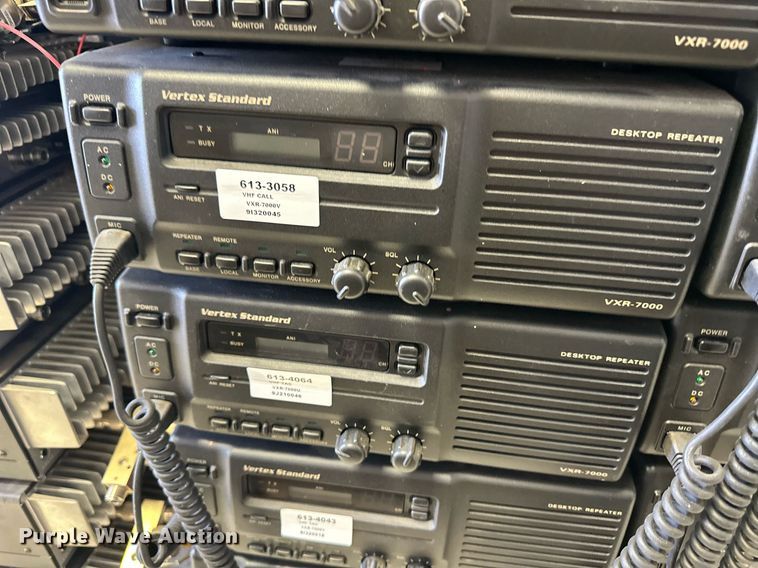 image for item ER8911 (66) Vertex radios