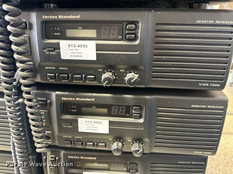 image for item ER8911 (66) Vertex radios