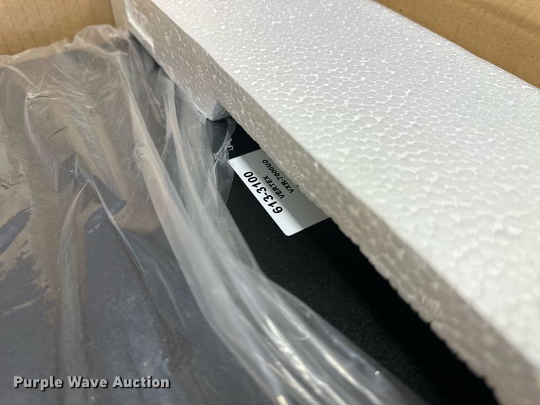 image for item ER8911 (66) Vertex radios