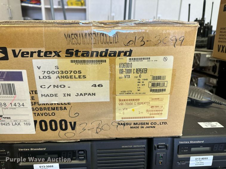 image for item ER8911 (66) Vertex radios