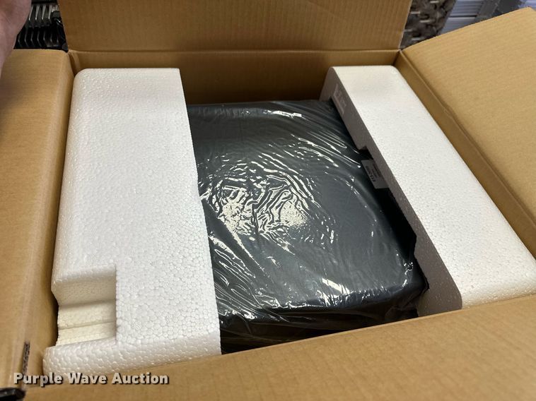 image for item ER8911 (66) Vertex radios