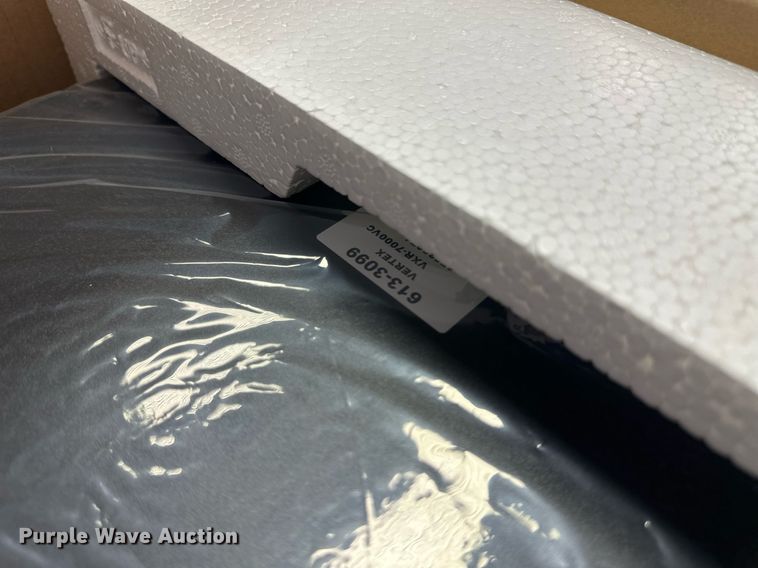 image for item ER8911 (66) Vertex radios