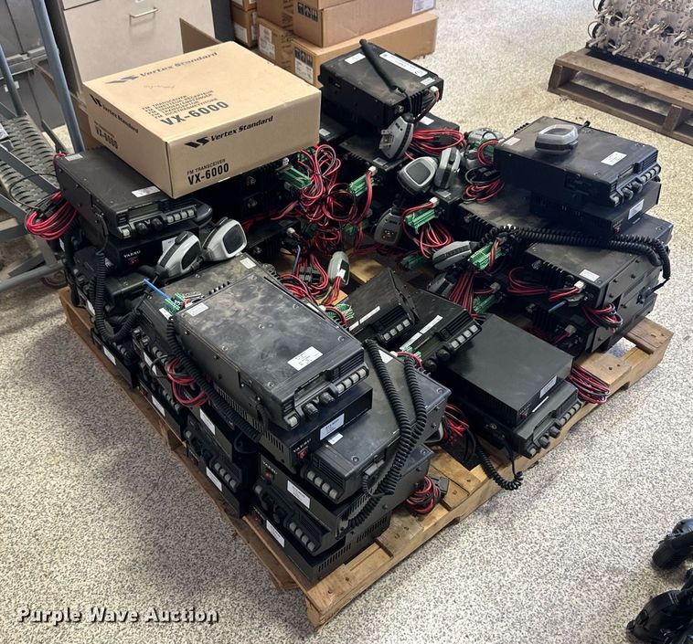 image for item ER8912 (31) Vertex VX-6000LB radios