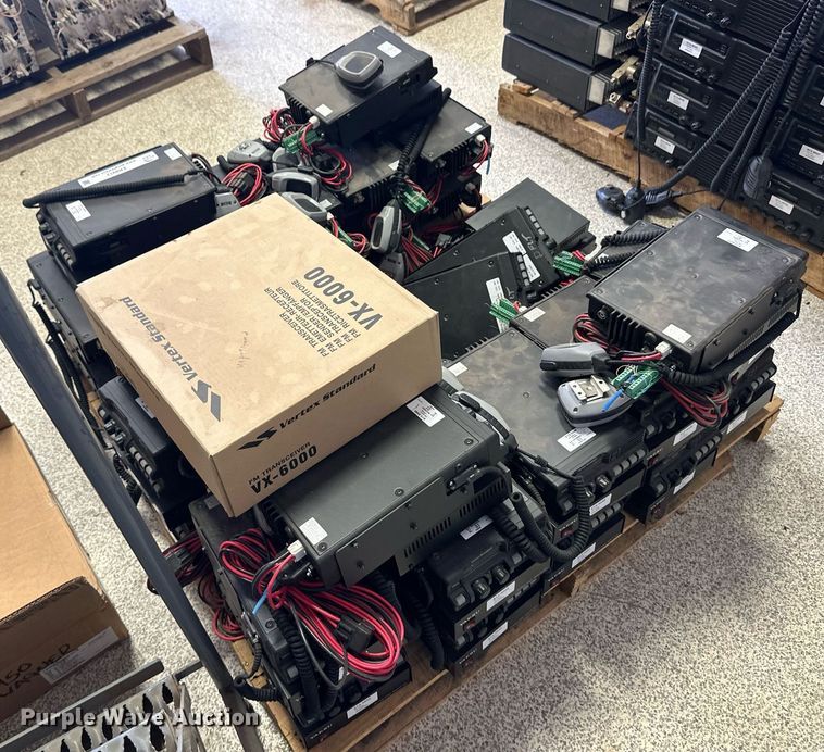 image for item ER8912 (31) Vertex VX-6000LB radios
