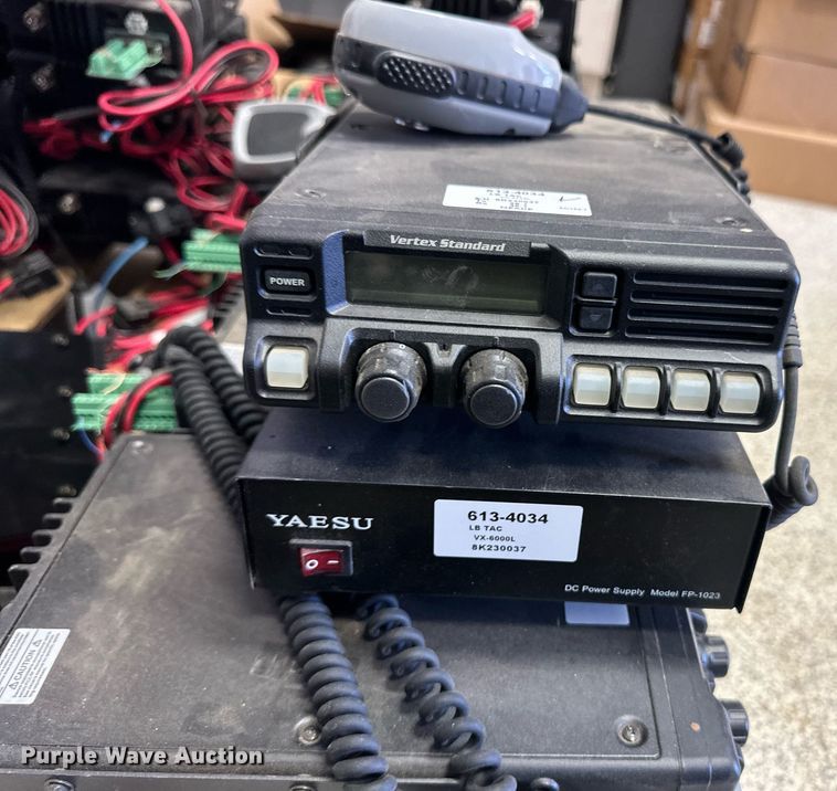 image for item ER8912 (31) Vertex VX-6000LB radios