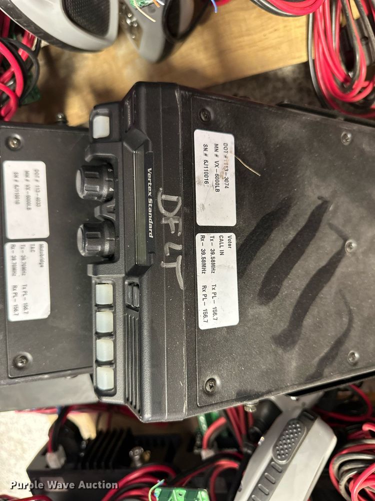 image for item ER8912 (31) Vertex VX-6000LB radios