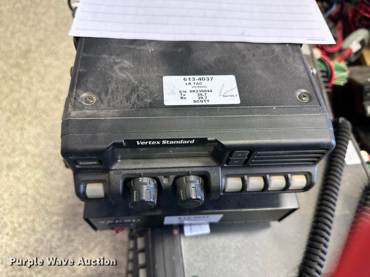 image for item ER8912 (31) Vertex VX-6000LB radios