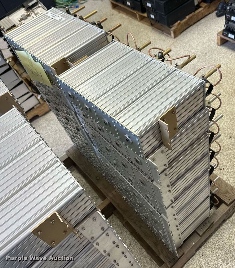 image for item ER8913 (15) Sinclair Q2222E-1 VHF duplexers