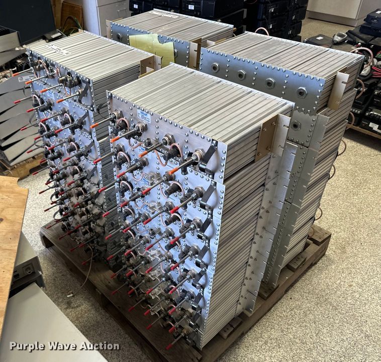 image for item ER8914 (15) Sinclair Q3220E UHF duplexers 