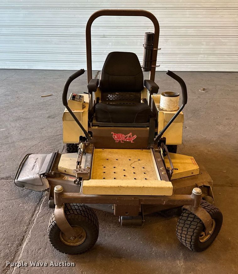 image for item NN9673 2014 Grasshopper 126 ZTR lawn mower