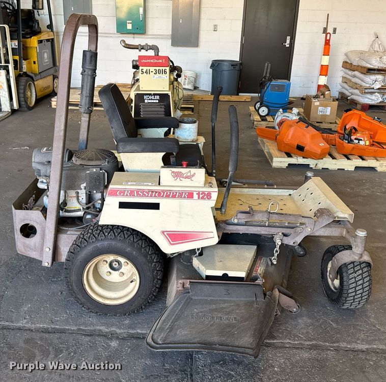 image for item NN9673 2014 Grasshopper 126 ZTR lawn mower