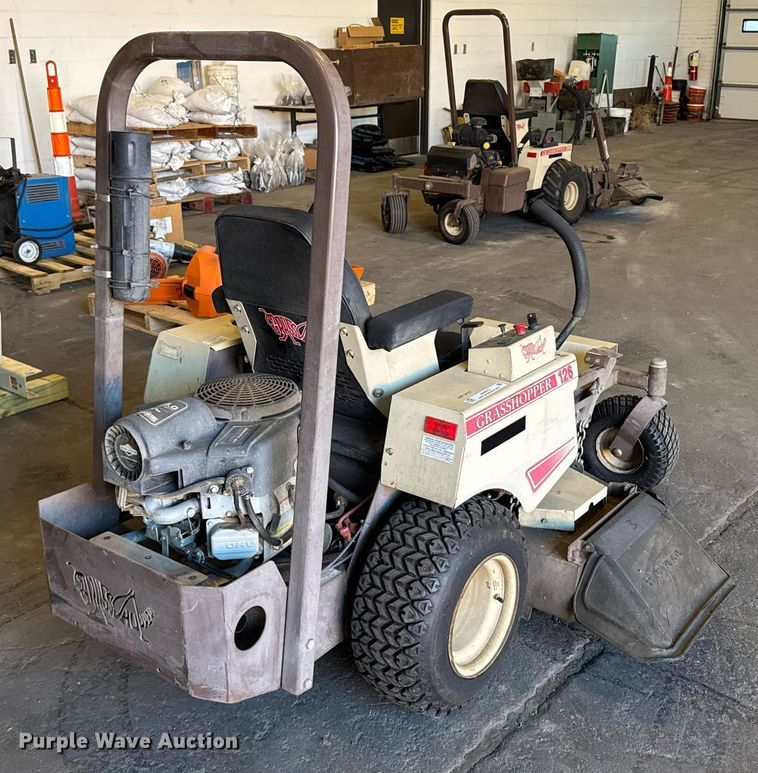 image for item NN9673 2014 Grasshopper 126 ZTR lawn mower