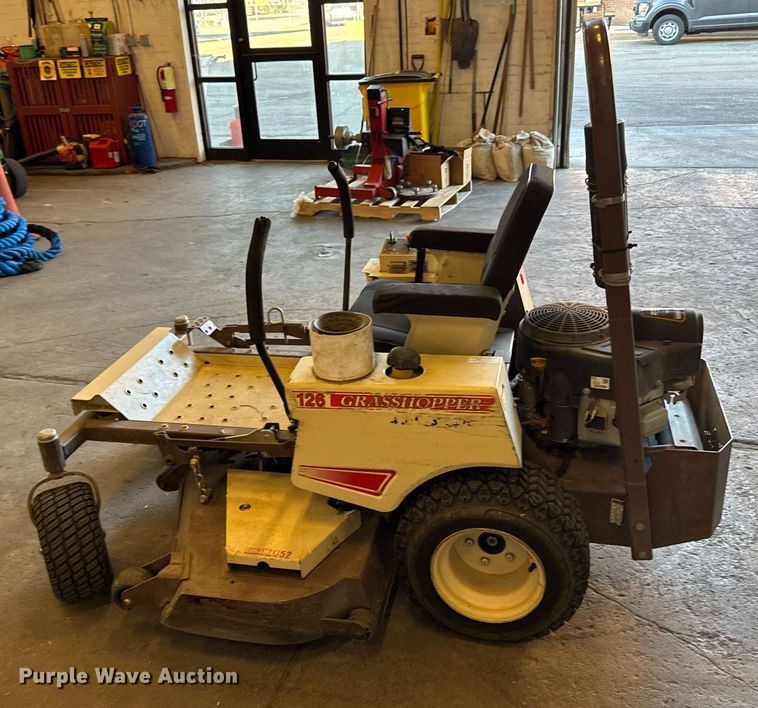 image for item NN9673 2014 Grasshopper 126 ZTR lawn mower