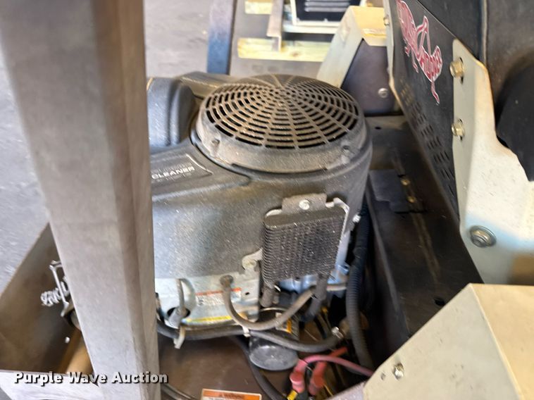 image for item NN9673 2014 Grasshopper 126 ZTR lawn mower