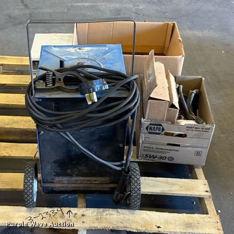 image for item NN9676 Miller Thunderbolt 225 welder