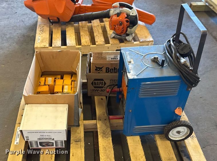 image for item NN9676 Miller Thunderbolt 225 welder
