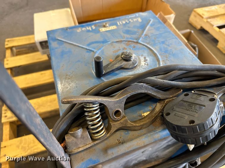 image for item NN9676 Miller Thunderbolt 225 welder