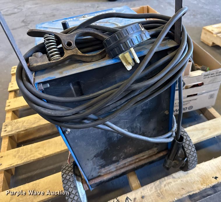 image for item NN9676 Miller Thunderbolt 225 welder