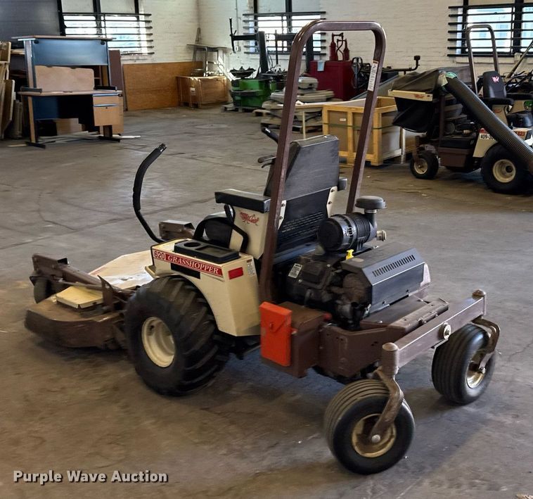 image for item NN9677 Grasshopper 620 ZTR lawn mower