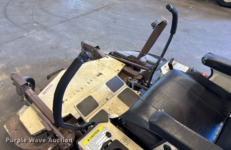 image for item NN9677 Grasshopper 620 ZTR lawn mower