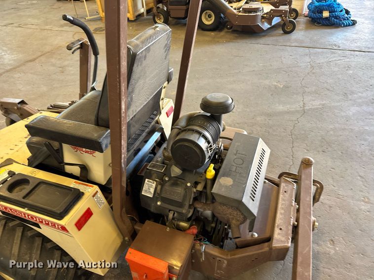 image for item NN9677 Grasshopper 620 ZTR lawn mower