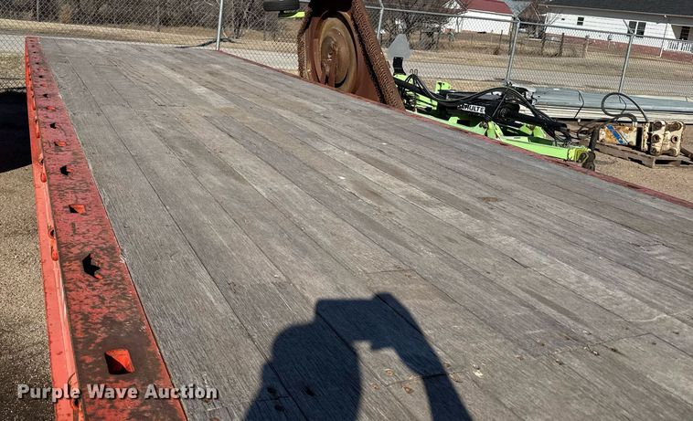 image for item NN9680 1994 Landoll tilt deck equipment trailer