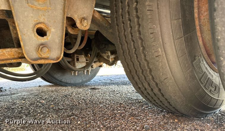 image for item NN9680 1994 Landoll tilt deck equipment trailer