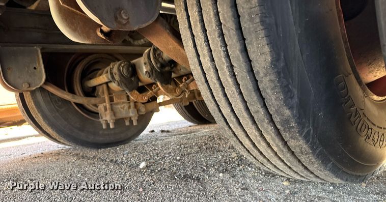 image for item NN9680 1994 Landoll tilt deck equipment trailer