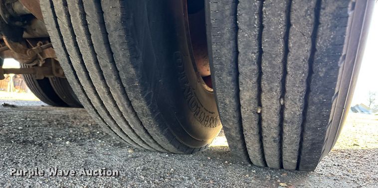 image for item NN9680 1994 Landoll tilt deck equipment trailer