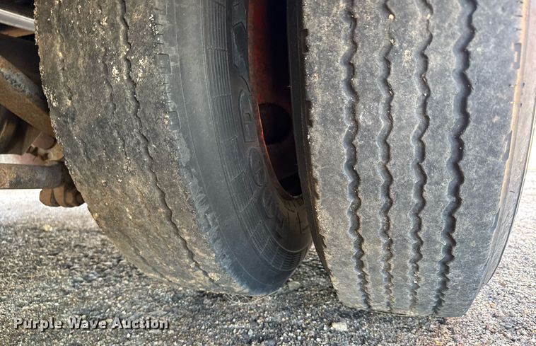 image for item NN9680 1994 Landoll tilt deck equipment trailer