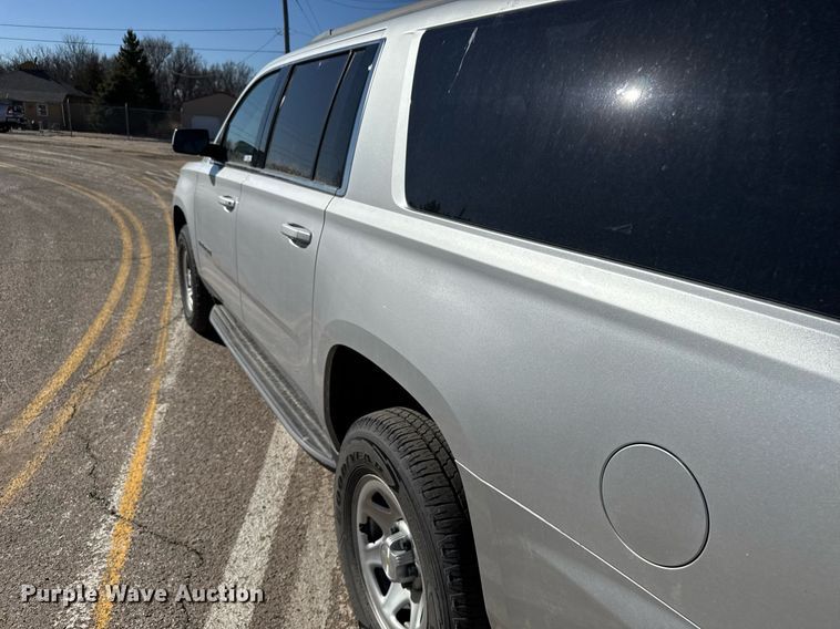 image for item NN9684 2018 Chevrolet Suburban SUV