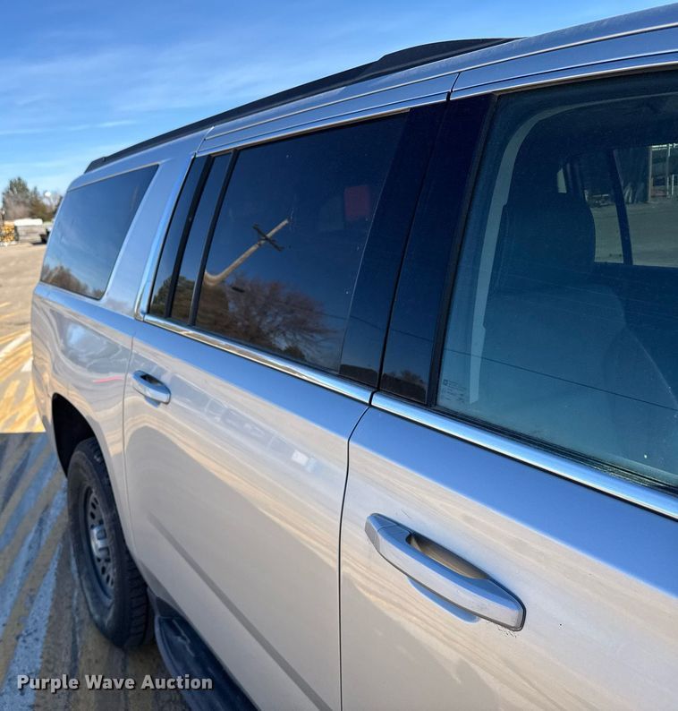 image for item NN9684 2018 Chevrolet Suburban SUV