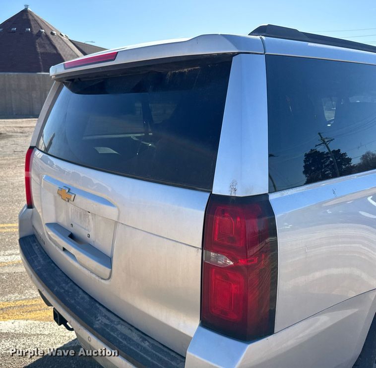 image for item NN9684 2018 Chevrolet Suburban SUV