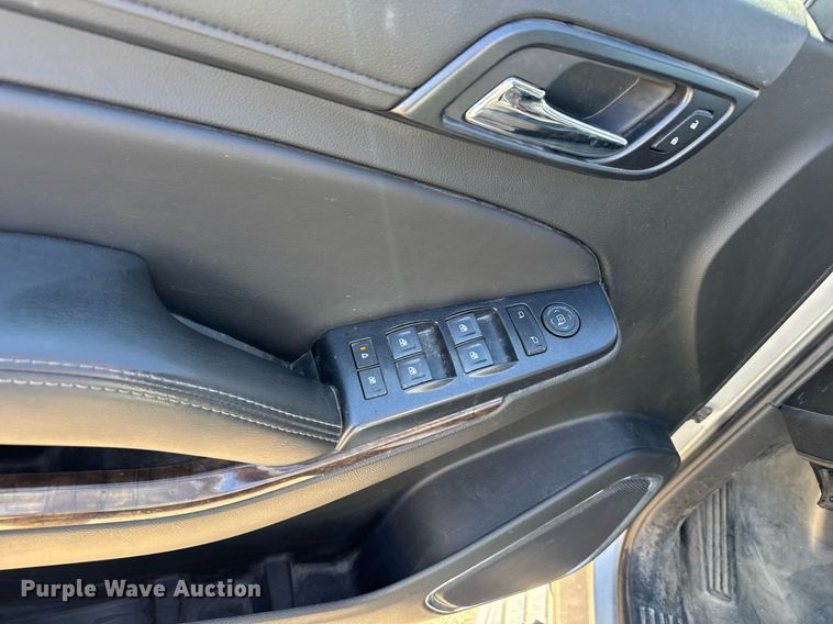 image for item NN9684 2018 Chevrolet Suburban SUV