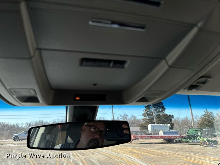 image for item NN9684 2018 Chevrolet Suburban SUV