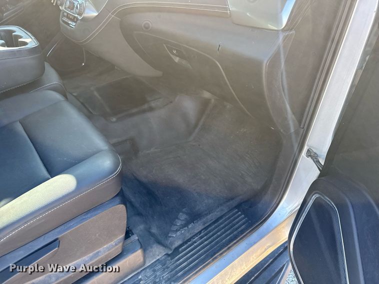 image for item NN9684 2018 Chevrolet Suburban SUV